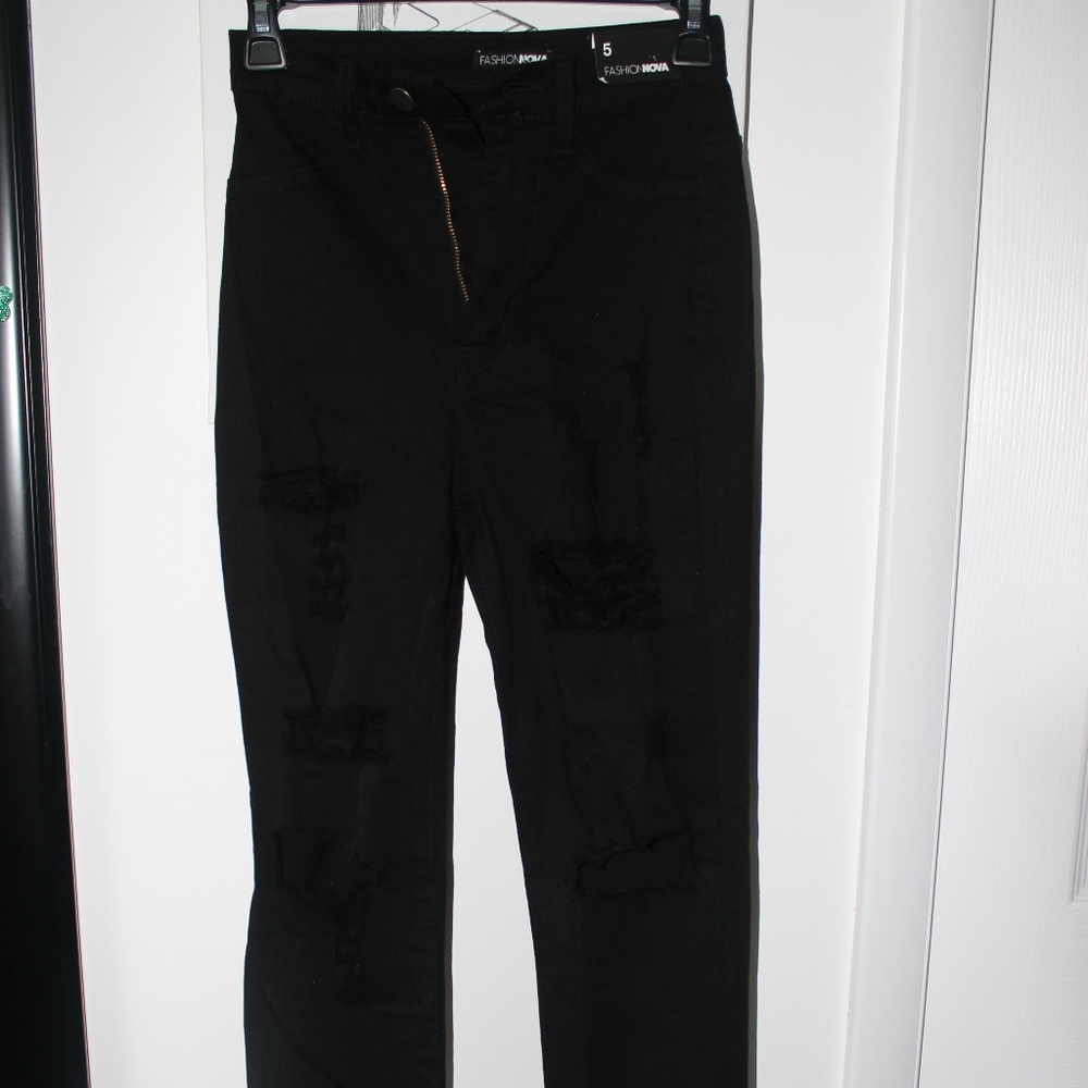 Fashion Nova: Black High-Waist Ripped Denim Jeans
